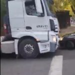 Caos en Godoy Cruz: Camionero chileno desata incidente vial